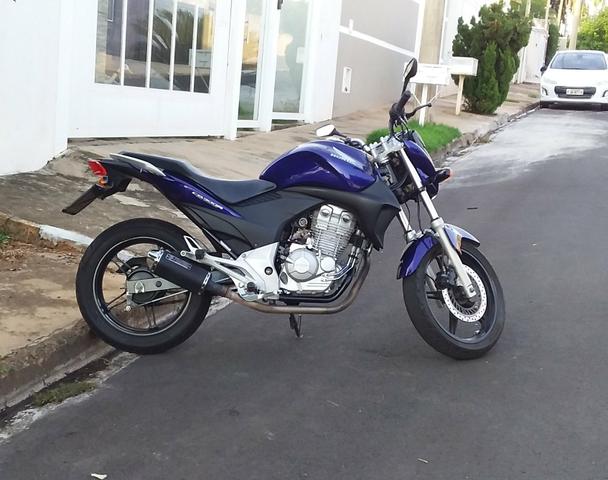 Cb 300 muito nova