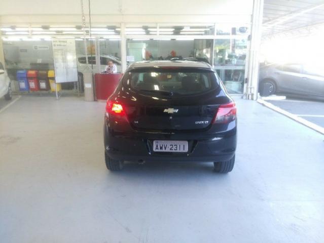 CHEVROLET ONIX LT 1.4 8V SPE/4 FLEX Preto 2013/2013 - Foto 10