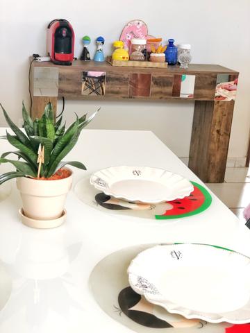 Mesa e aparador muito novo e lindo (sem as cadeiras - Foto 6