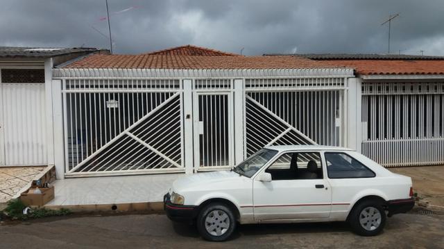 Qno 13 de 3 quartos sendo um suite
