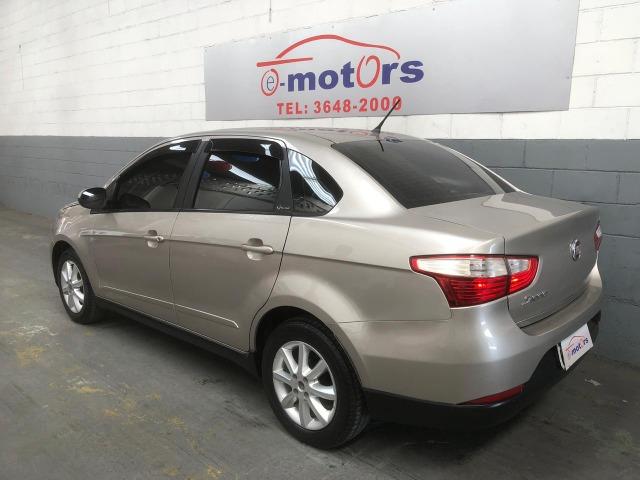 Fiat Grand Siena 1.4 Tetrafuel 4P Manual (planos em entrada) - Foto 6