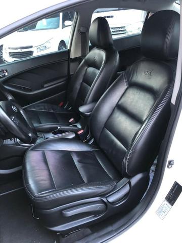 Kia Motors Cerato 1.6 Completo + GNV 5Geração 2015 - Foto 9