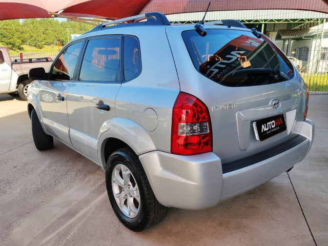 Hyundai Tucson GL 2.0 - Manual - 2010 - Foto 5