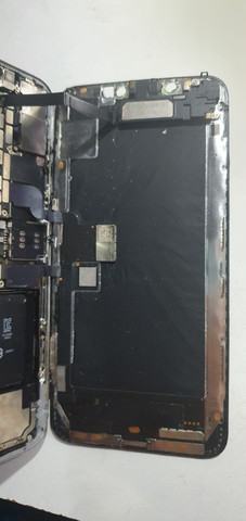 iPhone XS max 64gb, não liga - Foto 3