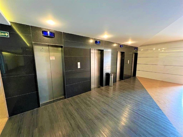 Investimento! Vendo 2 Salas Comerciais no Centro com 80m² - R$ 240.000 - Foto 3