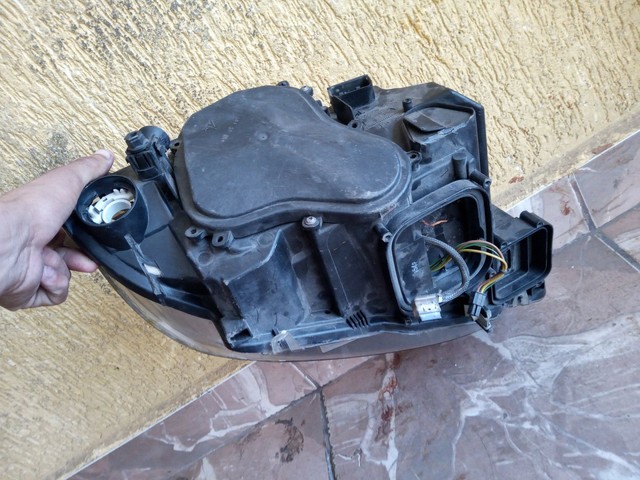 Farol Esquerdo Bmw M3 2009 (Detalhe Carcaça) - Foto 2