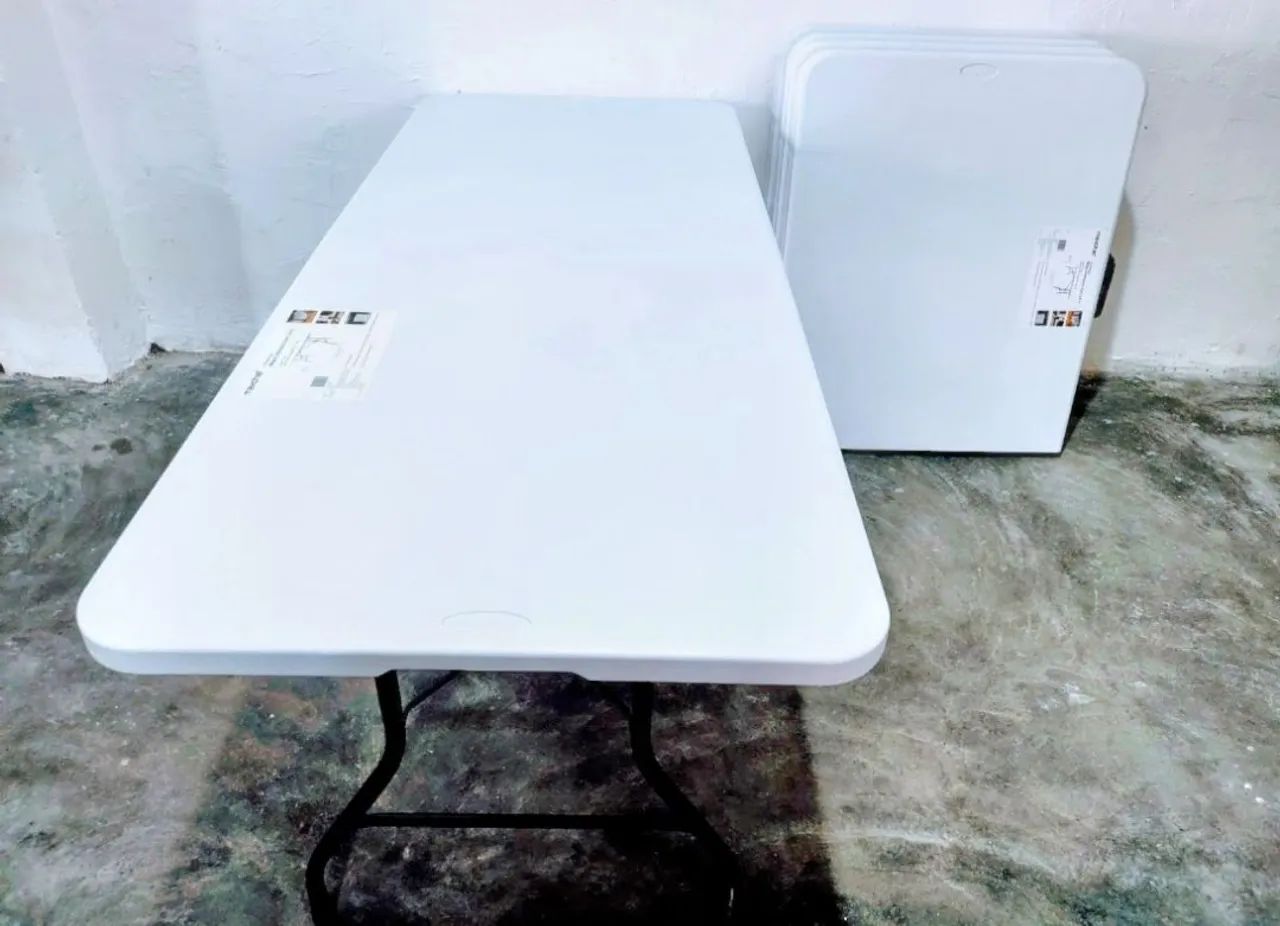 Lote com 03 Mesas dobrável de plástico branca - Foto 2