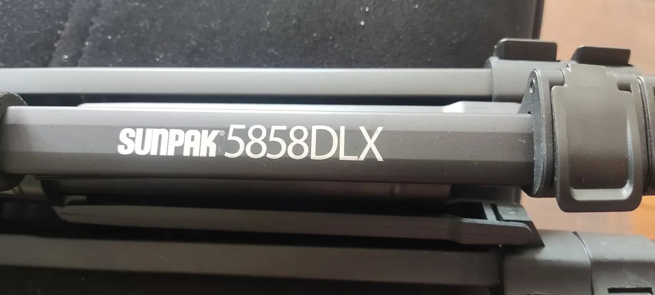 Tripé sunpak 5858 DLX para Câmera Profissional - Foto 2