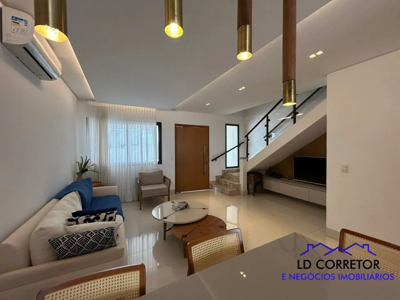 Imperdível: Casa em Condomínio à venda em Aparecida de Goiânia-GO, 3 quartos, 3 suítes, 2  - Foto 4