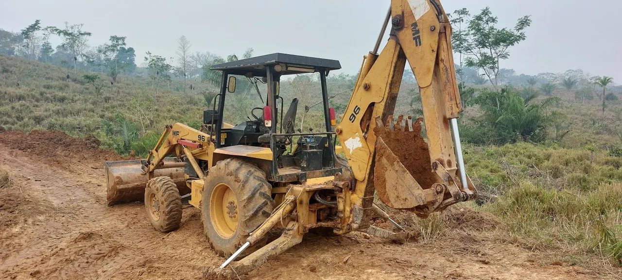 Retroescavadeira MF 96 traçada 2008 - Foto 5