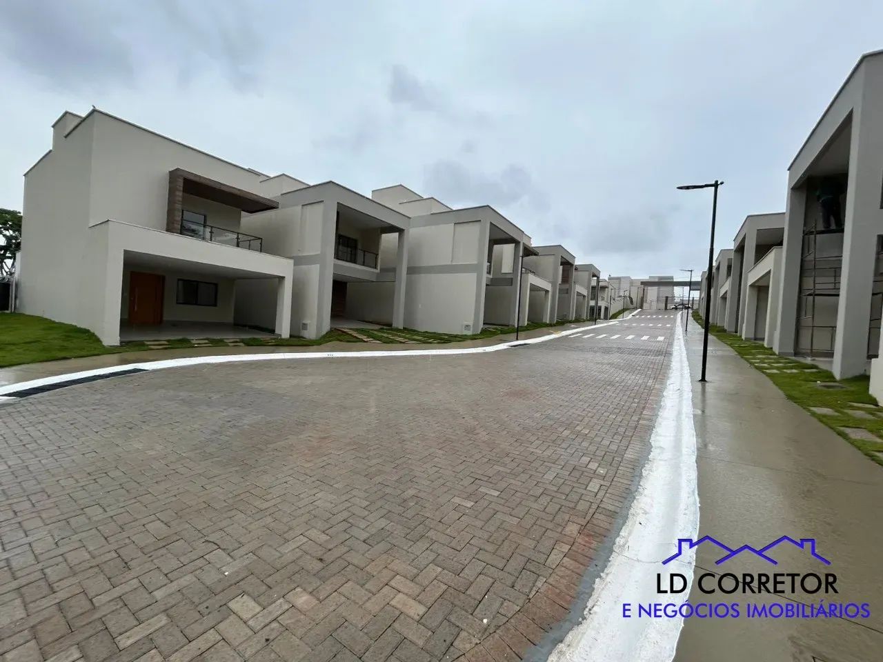 Imperdível: Casa em Condomínio à venda em Aparecida de Goiânia-GO, 3 quartos, 3 suítes, 2  - Foto 2