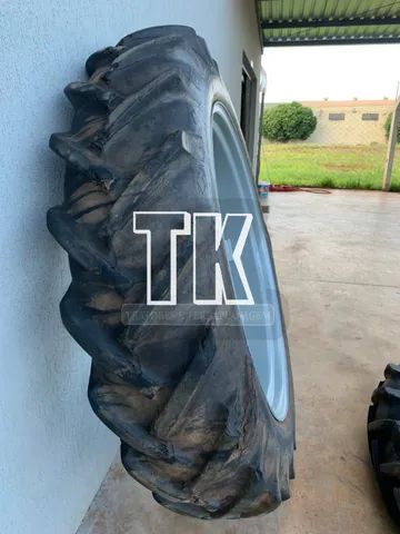 cod.990 - Par de pneus finos 12.4-38 Goodyear - TK Tratores Nova Andradina - MS  - Foto 4