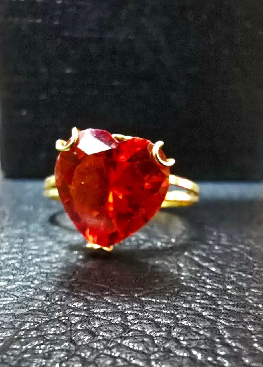 Anel coração vermelho em ouro 18k - Foto 2