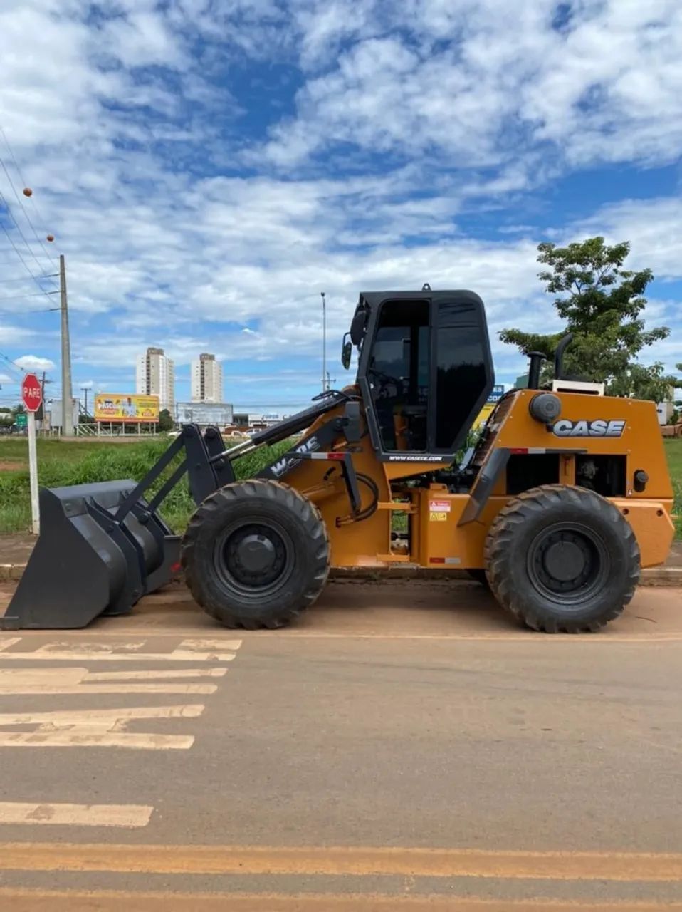 PÁ CARREGADEIRA W20E ANO 2011 - Foto 2