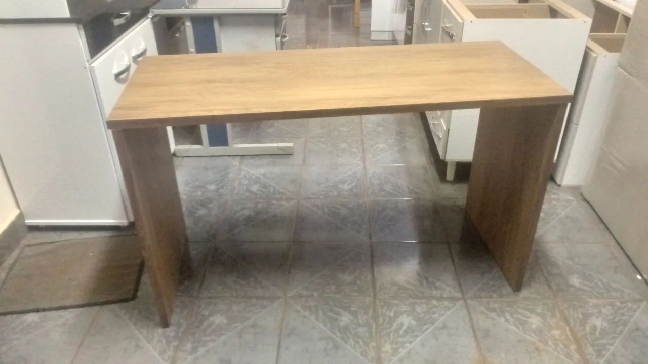 Mesa de Escritório em Madeira em super promoção - Foto 2