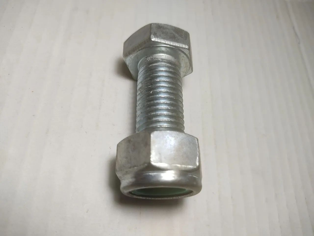 Parafuso sextavado galvanizado 3/4 x 2"  + Porca sextavada Parlock 3/4" - 10 fpp galvaniz. - Foto 2