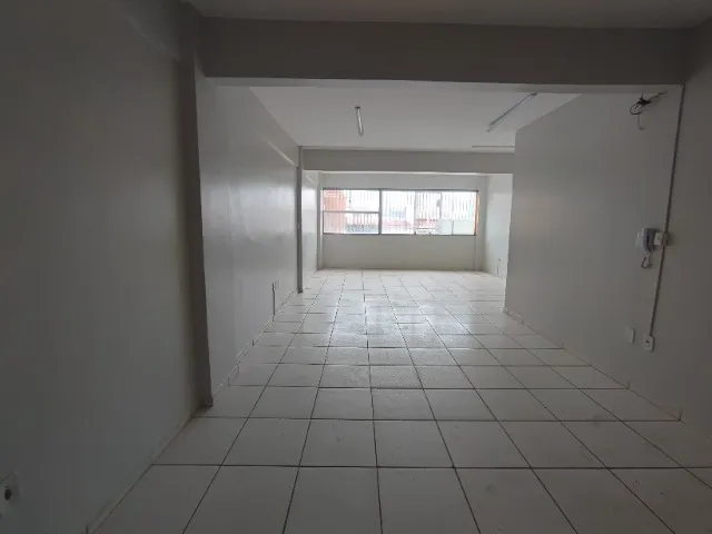 Alugam-se Salas Comerciais