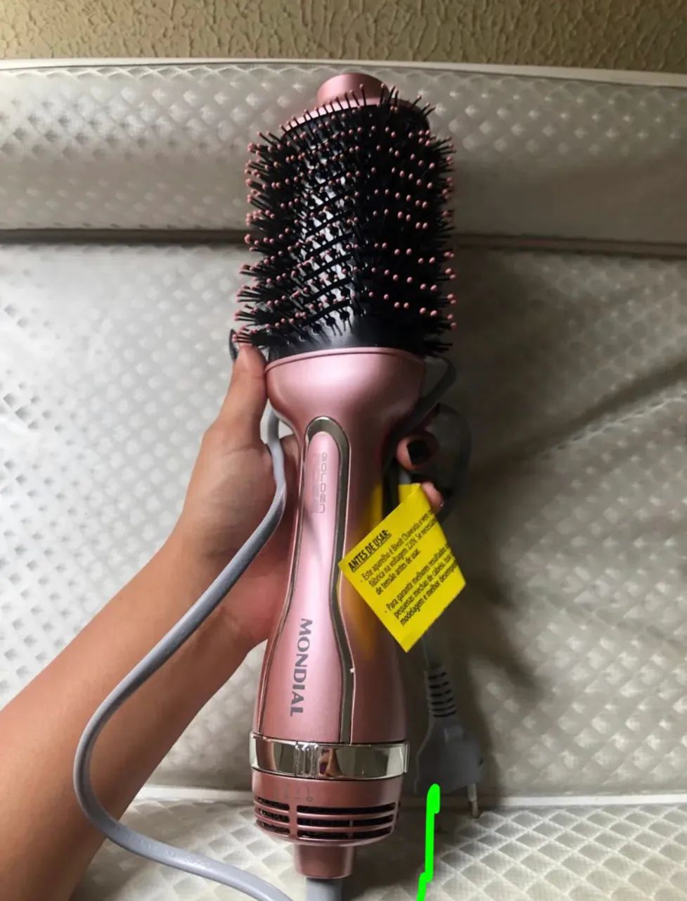 VENDE-SE ESCOVA SECADORA MONDIAL