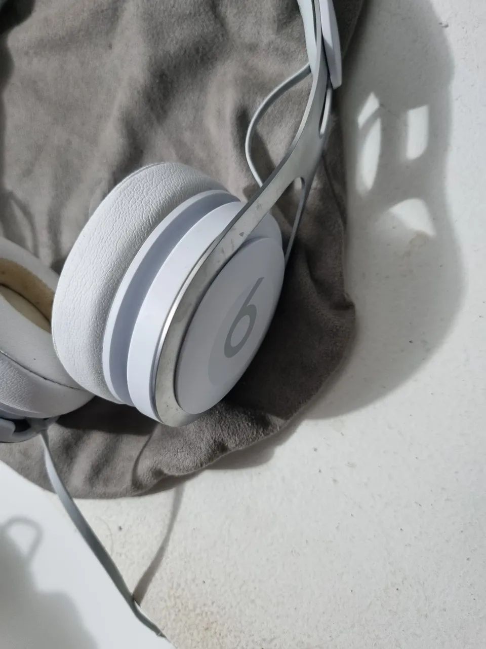 Beats by Dr. Dre Beats Solo 3 Wireless - Branco - Foto 2