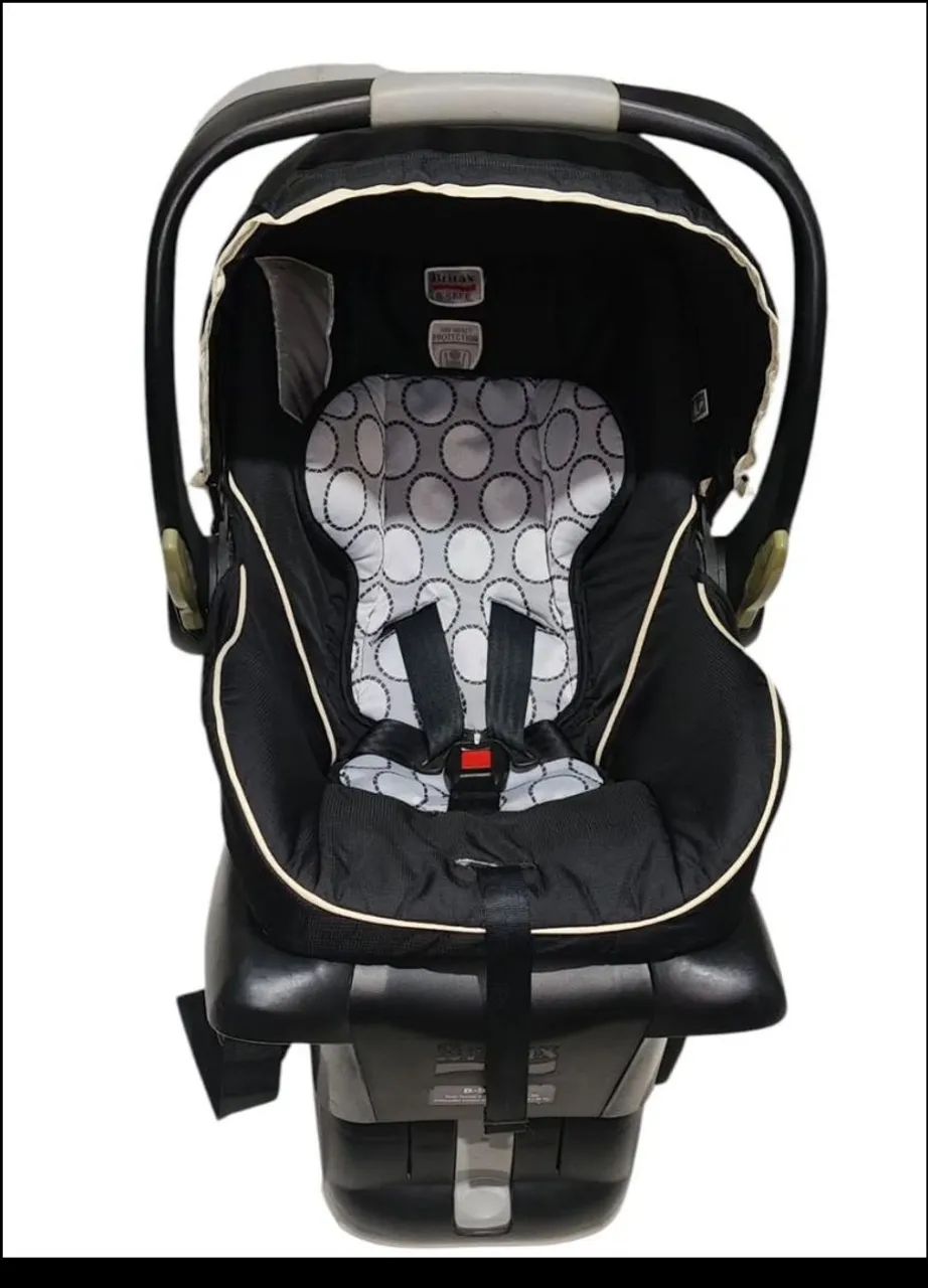 Kit carrinho com bebê conforto e base  - Foto 4