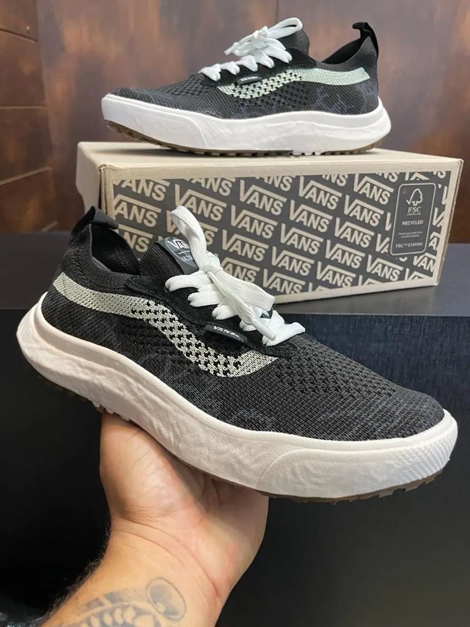 Tênis Vans Ultrarange Verde e preto  - Foto 2