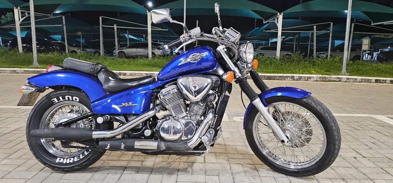 Honda Shadow 2003 600cc em Perfeito Estado