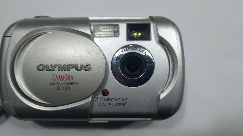 CAMERA DIGITAL OLYMPUS  D 390 USADA - Foto 2