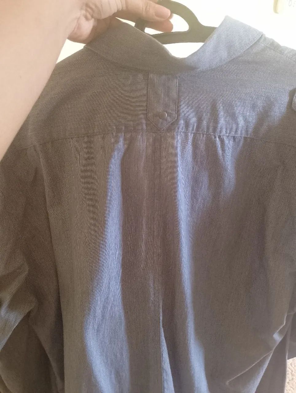 Camisa social cinza com bolsos - Foto 4