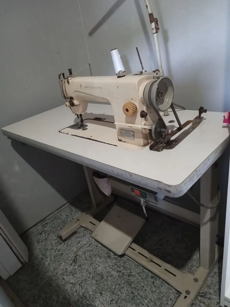 Máquina de Costura Industrial - Foto 2