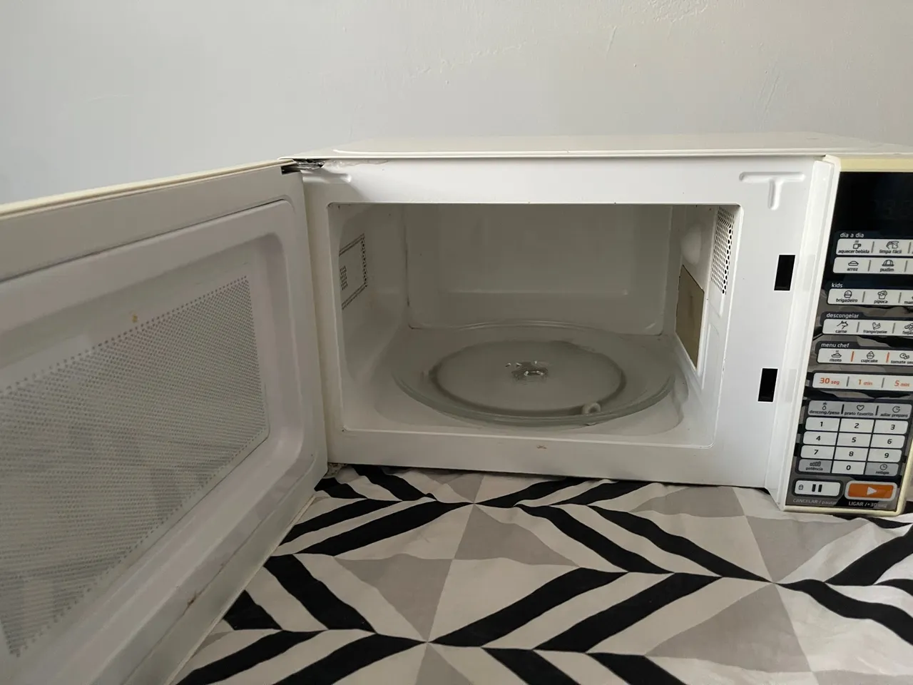 Microondas midea 20 litros