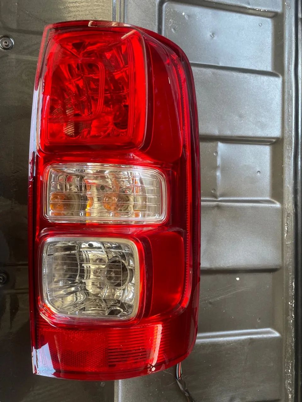 Lanterna traseira s10