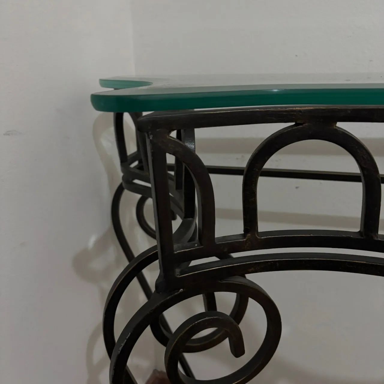 Aparador de ferro forjado64221273452291124