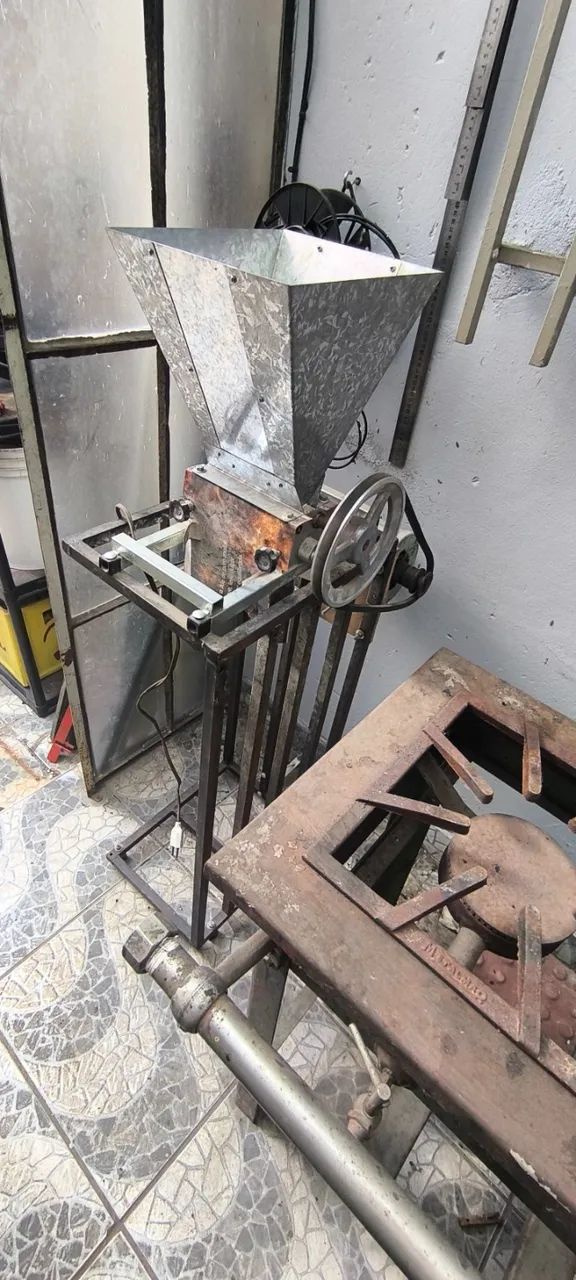 Fabriqueta cerveja artesanal 82 garrafas / produção (50 litros) com receitas - Foto 4