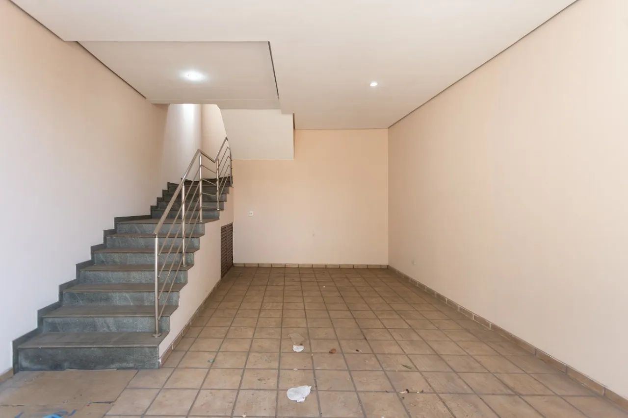 Sobrado 4 Quartos, 319m², Setor Leste Vila Nova. - Foto 4