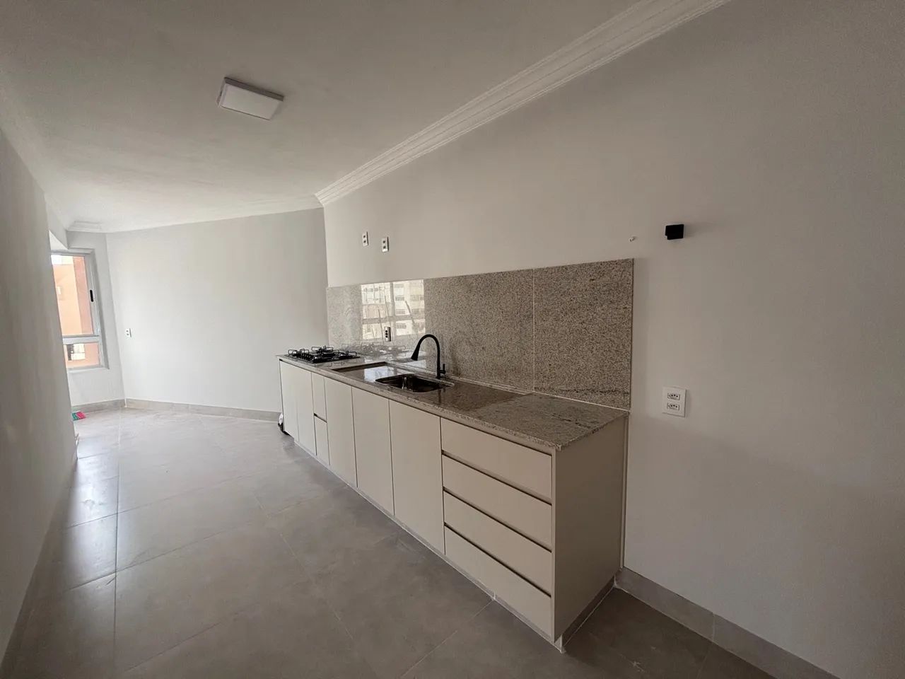 Apartamento 3 quartos, suíte, Setor Oeste- Próximo ao lago das Rosas - Foto 2