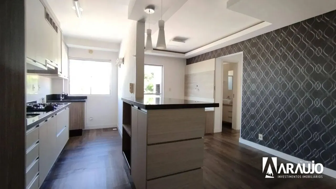 Apartamento semi mobiliado com 2 dormitórios no bairro Carvalho em Itajaí