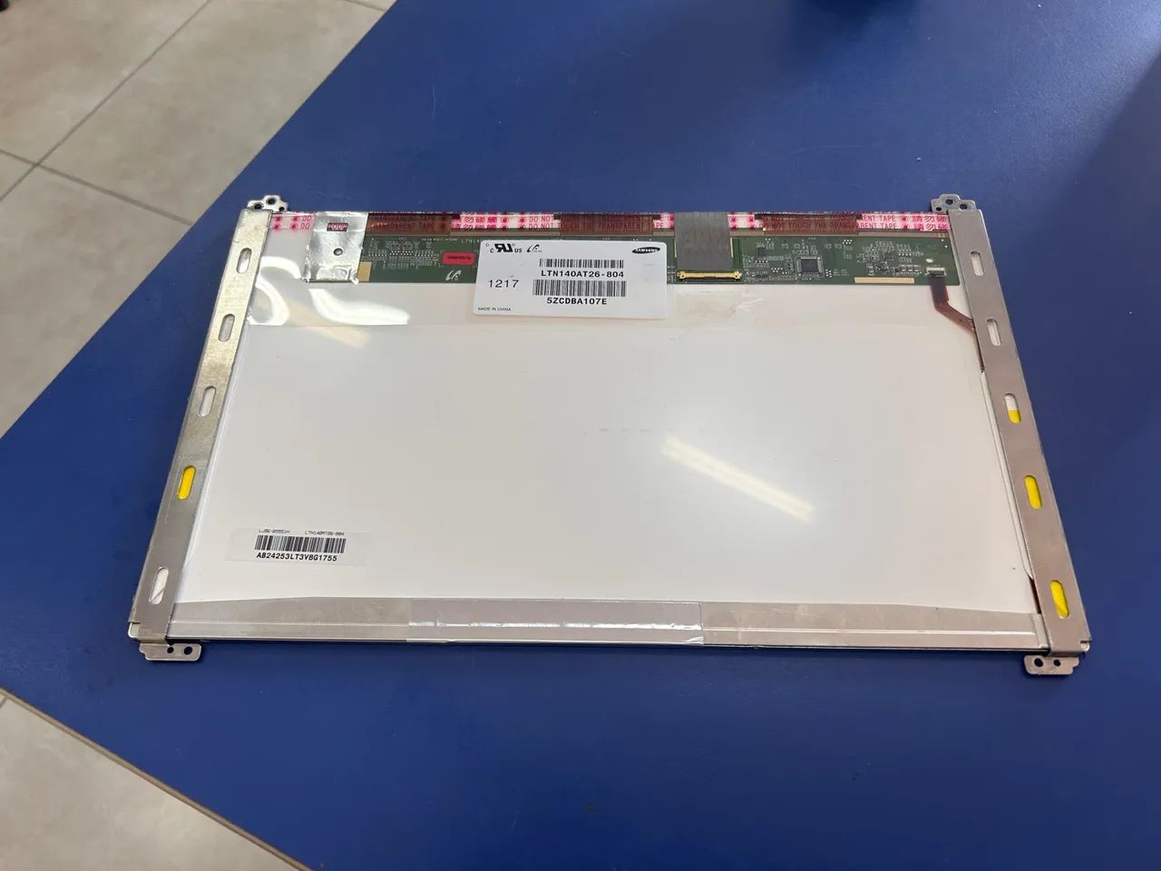 Tela para notebook samsung LTN140AT26-804 - Foto 2