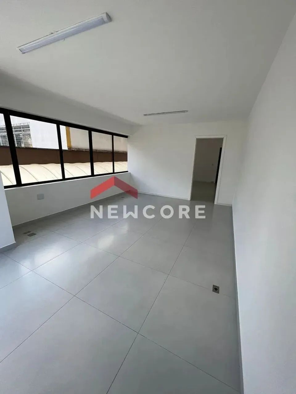 Sala comercial em Rua Conselheiro Laurindo - Centro - Curitiba/PR - Foto 2