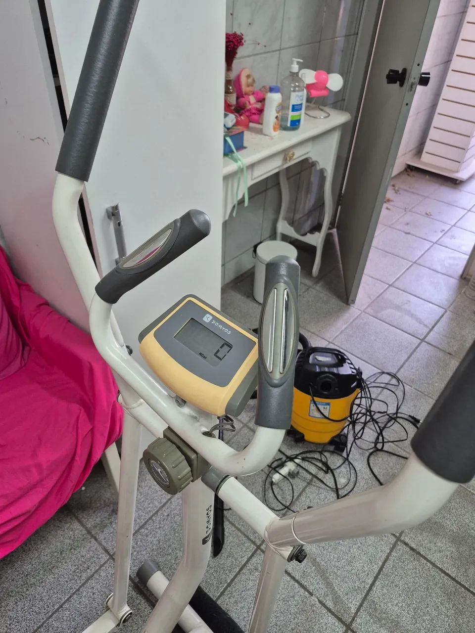 VENDE-SE APARELHO ELÍPTICO!!! - Foto 4