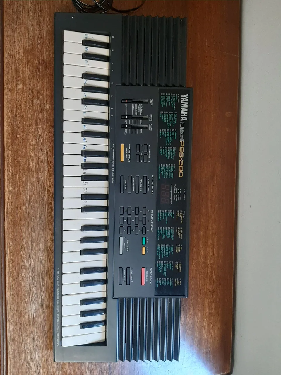 Teclado Yamaha PSS-280