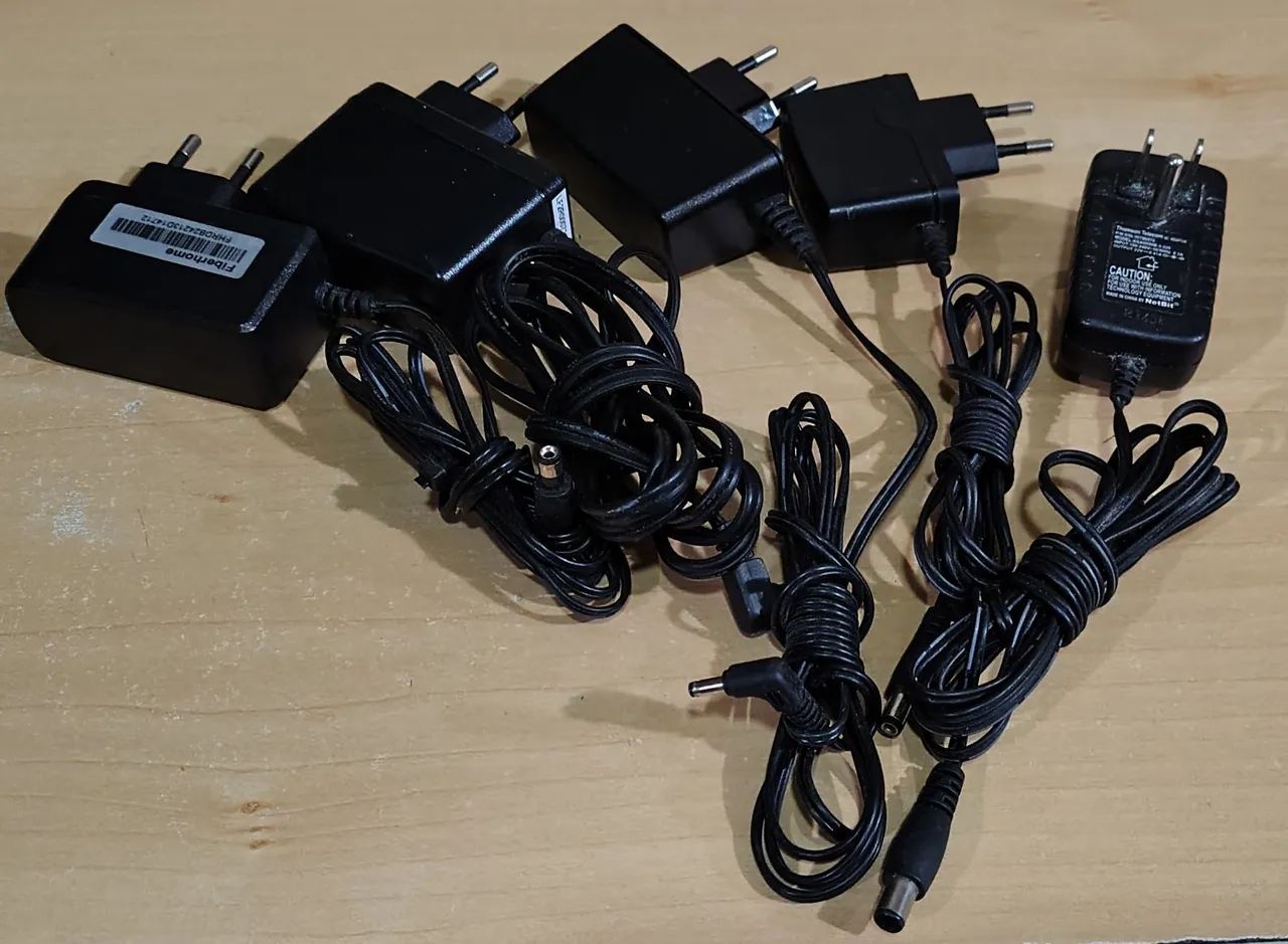 Fontes e Carregadores para Roteadores - Foto 2