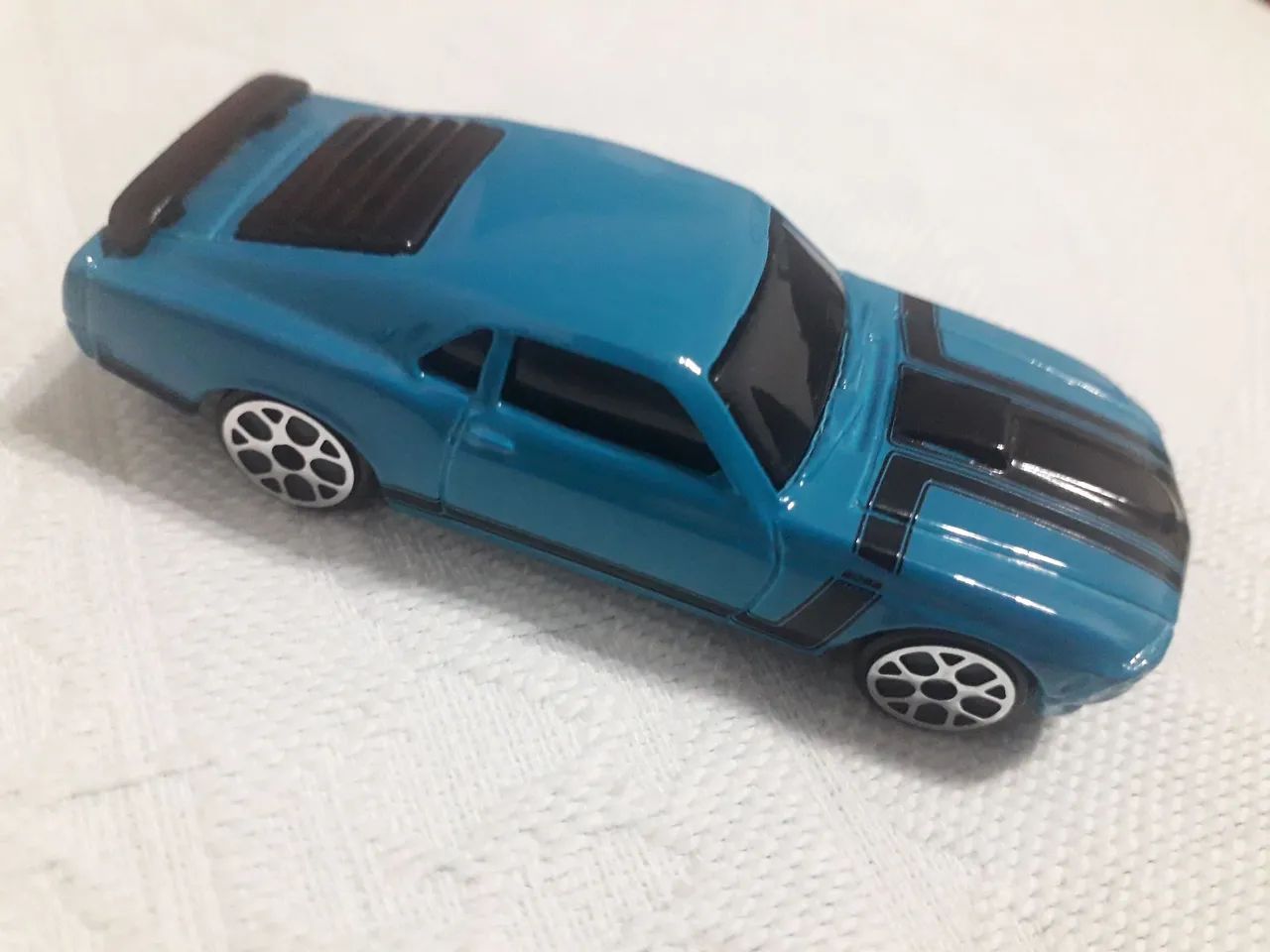 Carrinhos de BRINQUEDOS e coleção