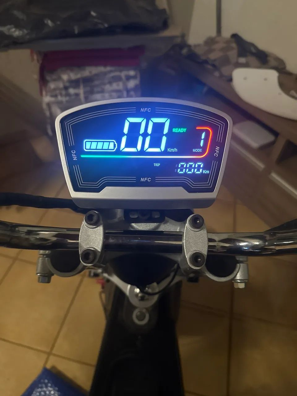 Vendo scooter 3000w 2025 com Bluetooth - Foto 2