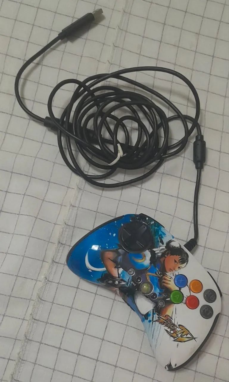 Controle Xbox 360 Fightpad Mad Catz Street Fighter IV - Chun-Li - Foto 3