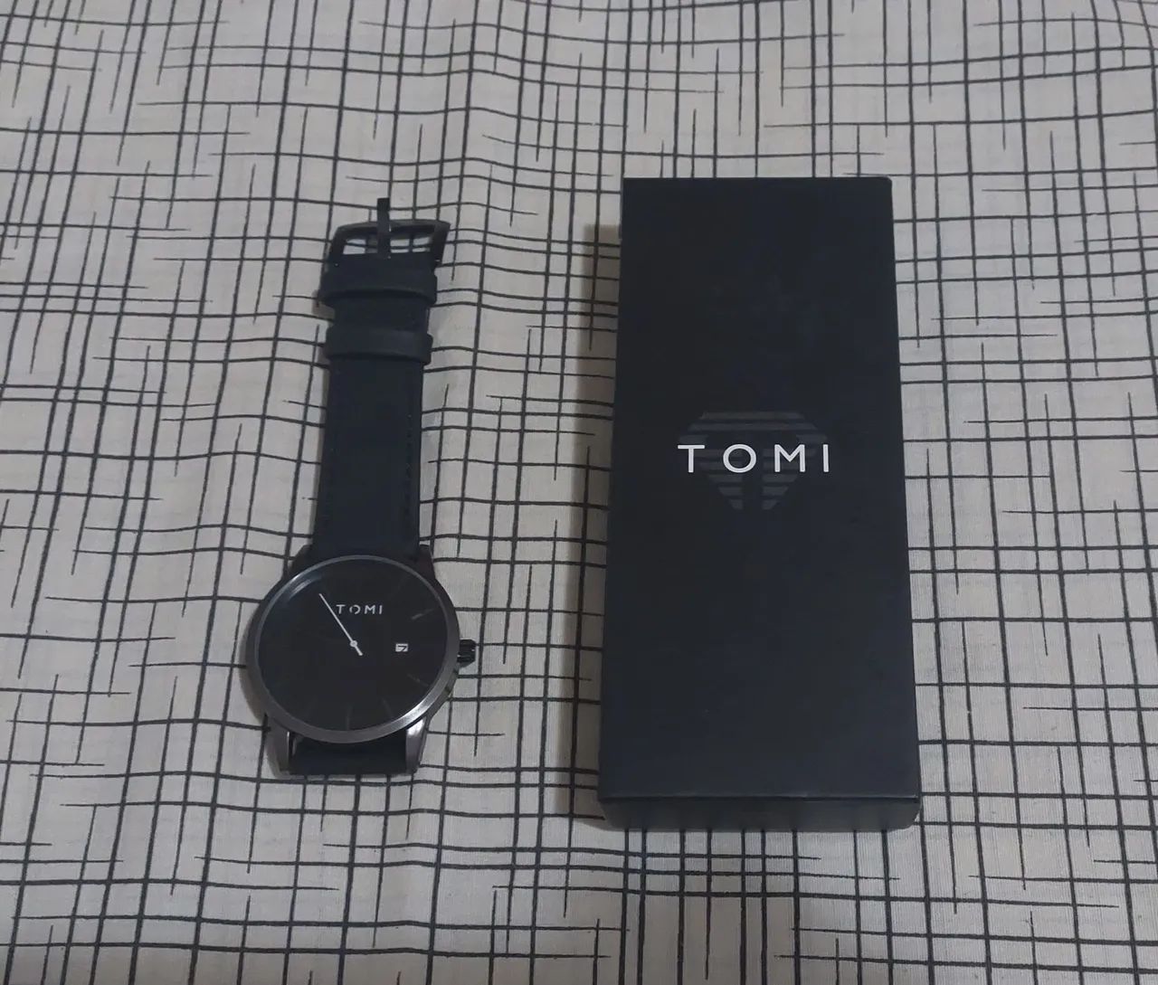 Relógio TOMI 42mm Shein - Novo