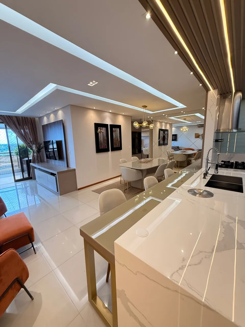 Thiago de Mello /Andar Alto /117m2 /3 Dorm