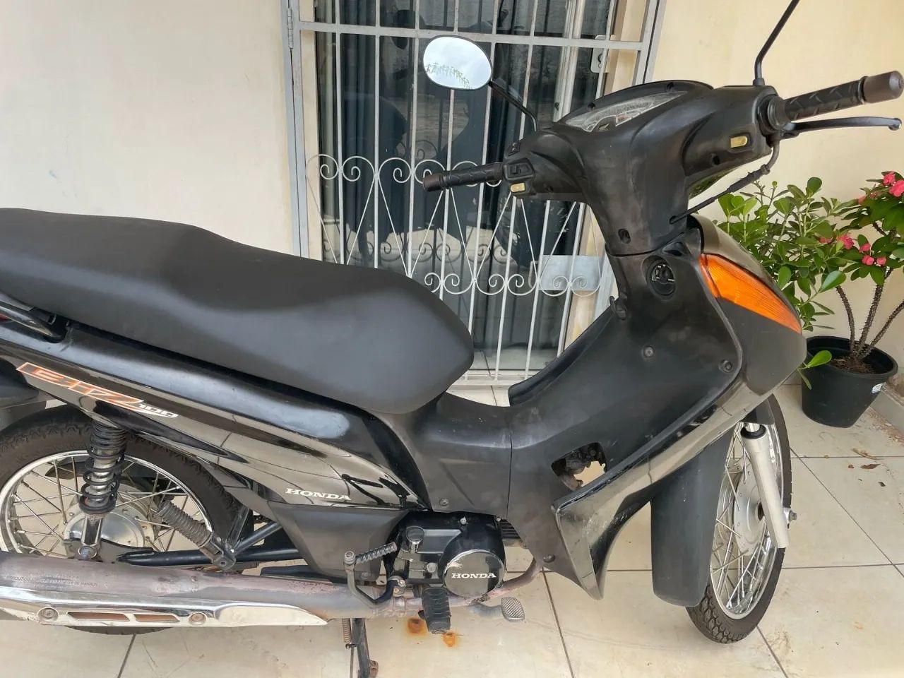 Moto biz 100 ES -Brinde Capacete * - Foto 4