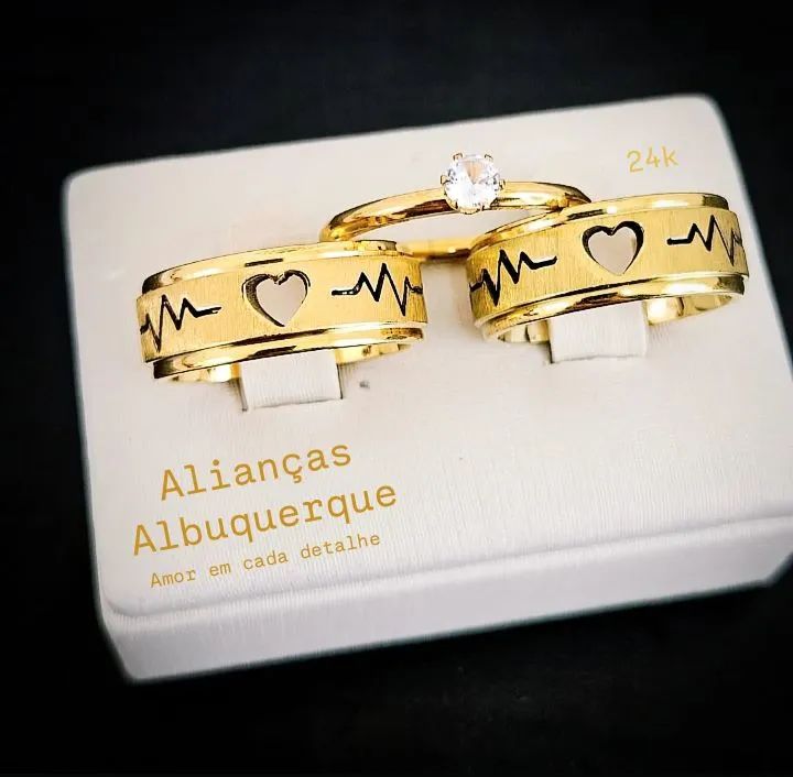 ALIANÇAS DE NOIVADO E CASAMENTO BANHADAS A OURO 24K - Foto 5