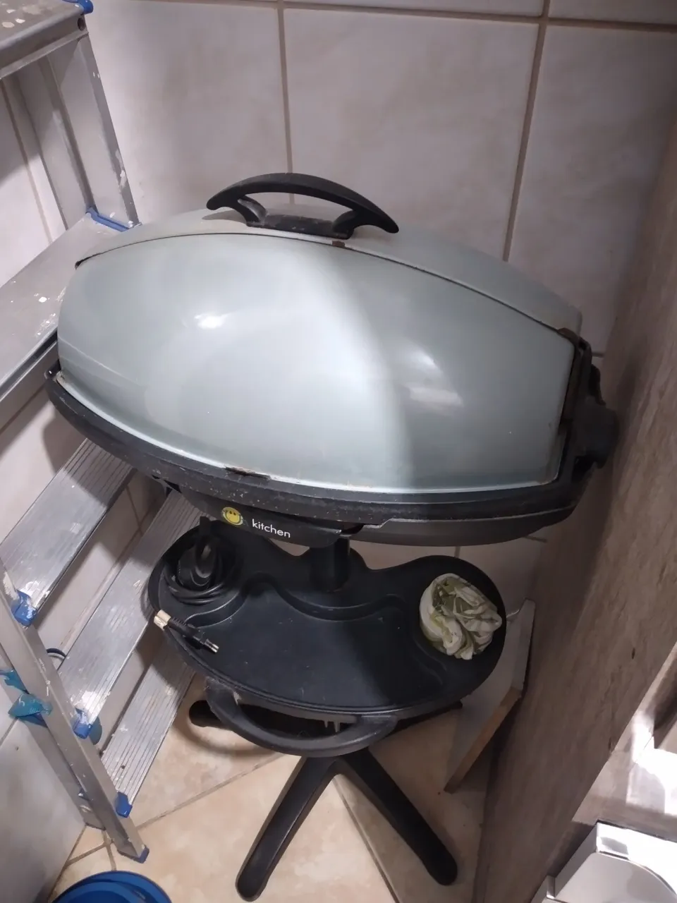 Churrasqueira Elétrica Compacta - Ideal para seu Espaço!