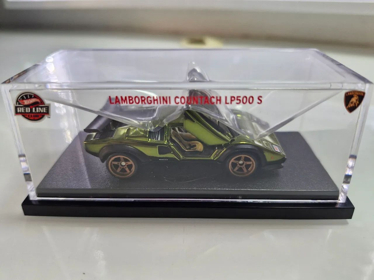 82 Lamborghini Countach LP500 S (2022) Olive Green Hotwheels RLC